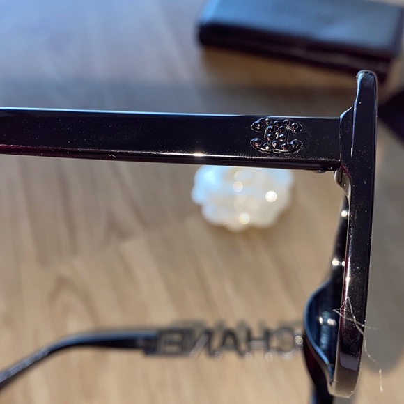 Chanel sunglasses with rhinestone “CHANEL” on left arm - Picture 3 of 13